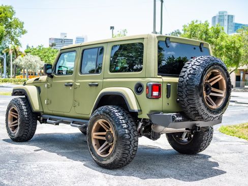 Used 2018 Jeep Wrangler Unlimited Sport S AWD/4WD image 5