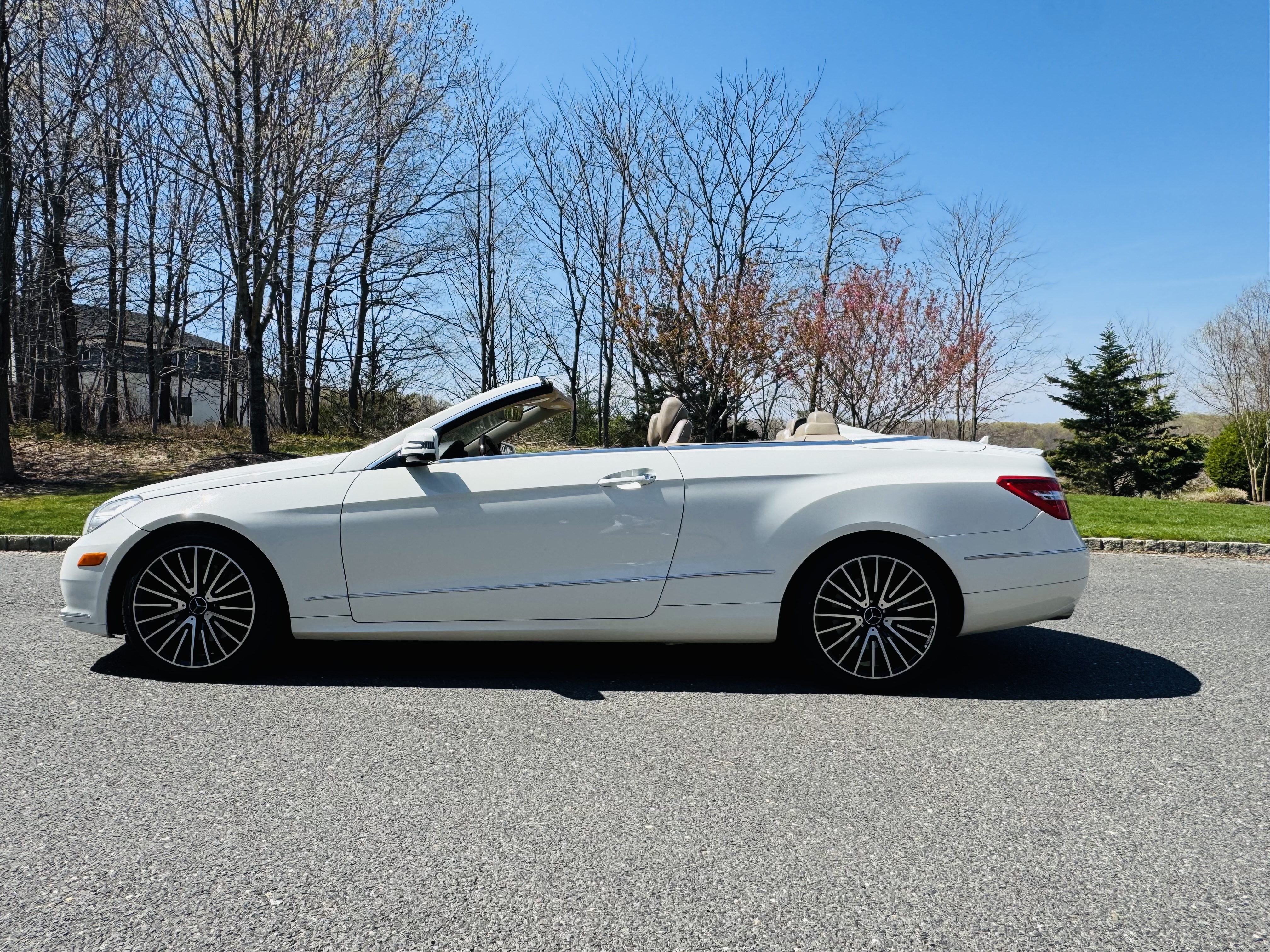 Used 2011 Mercedes-Benz E 350 Cabriolet image 30