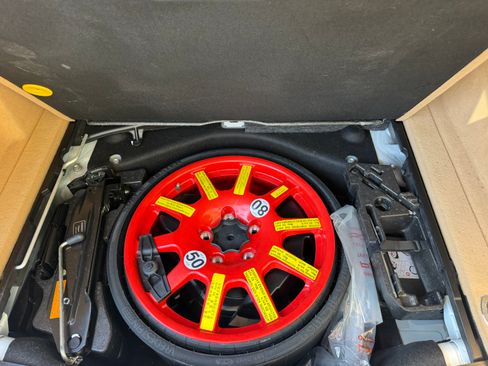 Used 2012 Porsche Cayenne S AWD/4WD image 16