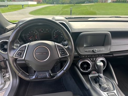 Used 2017 Chevrolet Camaro LT w/ RS Package image 9