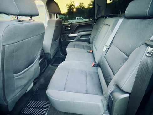 Used 2017 Chevrolet Silverado 1500 LT w/ LT Eassist Package RWD image 10