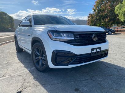 Used 2021 Volkswagen Atlas Cross Sport SE w/ Panoramic Sunroof Package