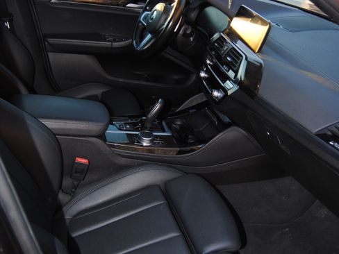 Used 2020 BMW X4 xDrive30i w/ M Sport Package 2 image 5