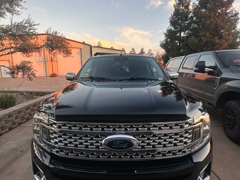 Used 2018 Ford Expedition Platinum image 10