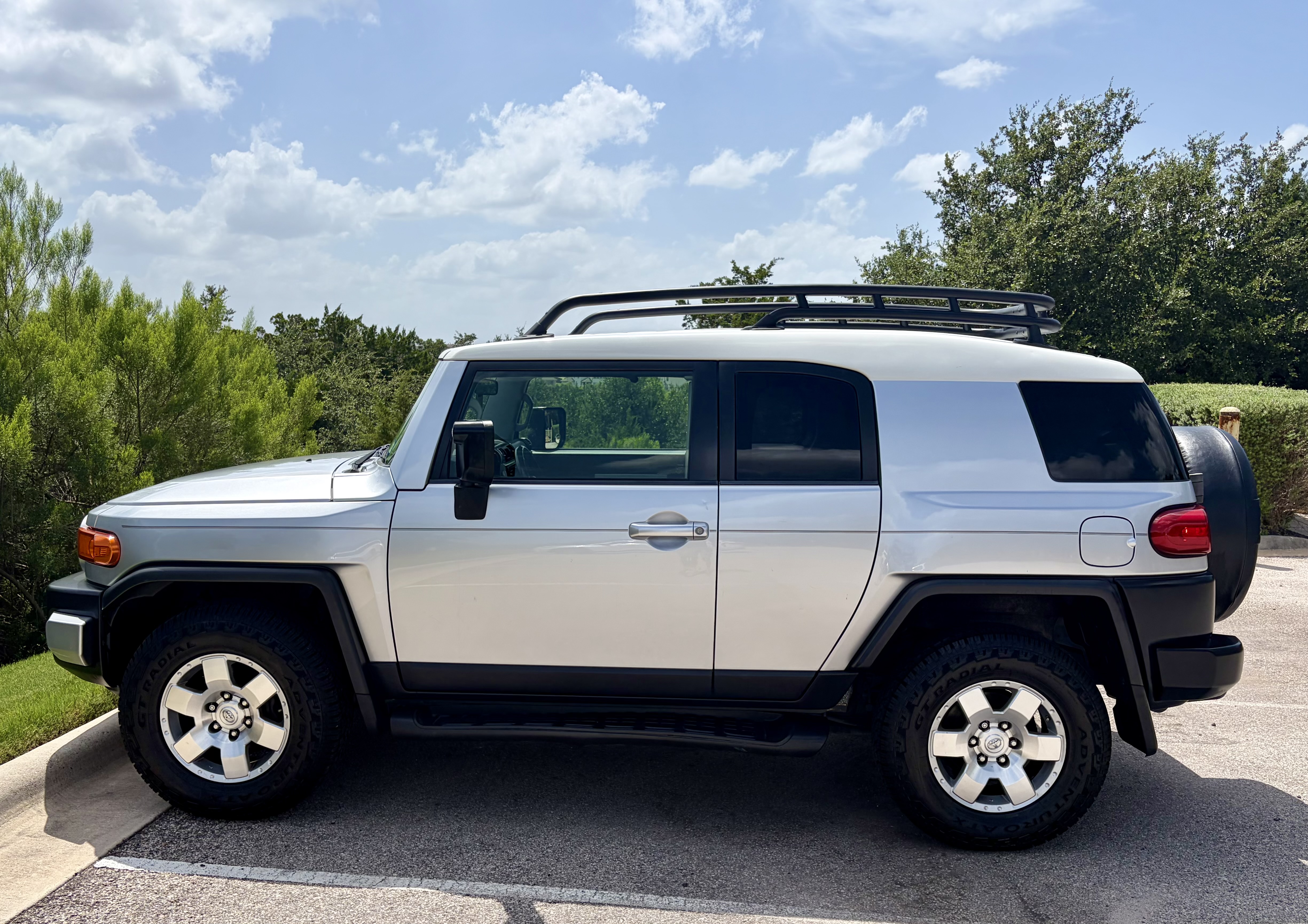 Used 2008 Toyota FJ Cruiser 4WD image 1