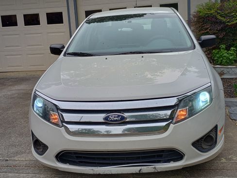 Used 2011 Ford Fusion S image 1