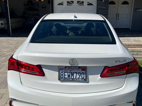 Used 2018 Acura TLX V6 image 4