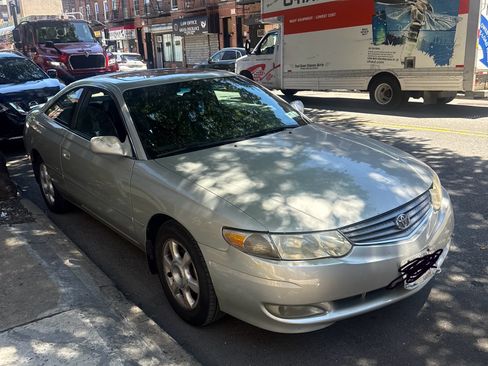Used 2002 Toyota Solara SLE FWD image 1