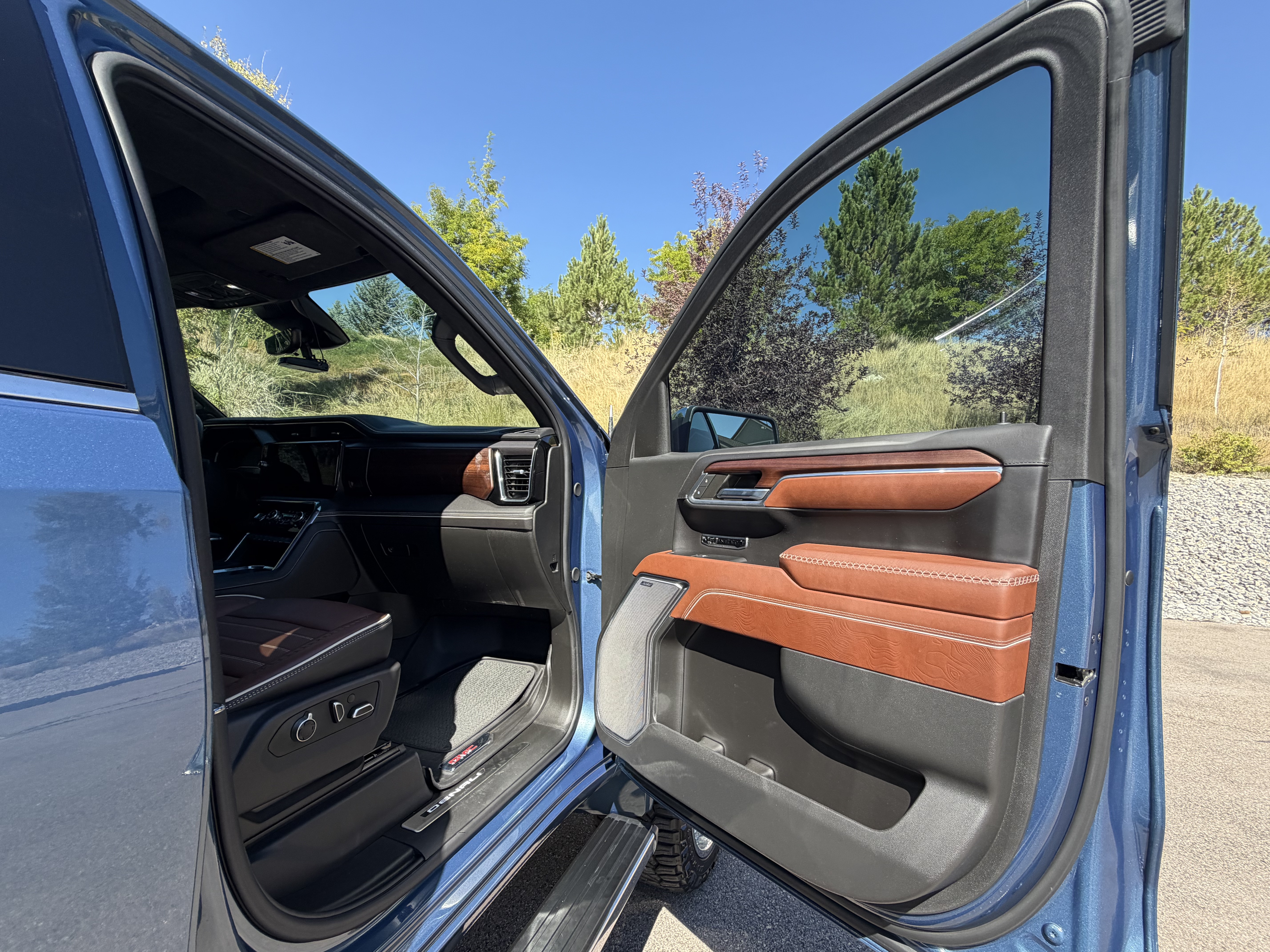 Used 2024 GMC Sierra 1500 Denali Ultimate AWD/4WD image 26