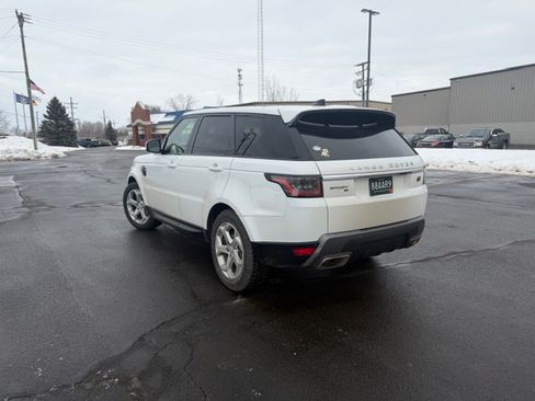 Used 2020 Land Rover Range Rover Sport HSE image 10