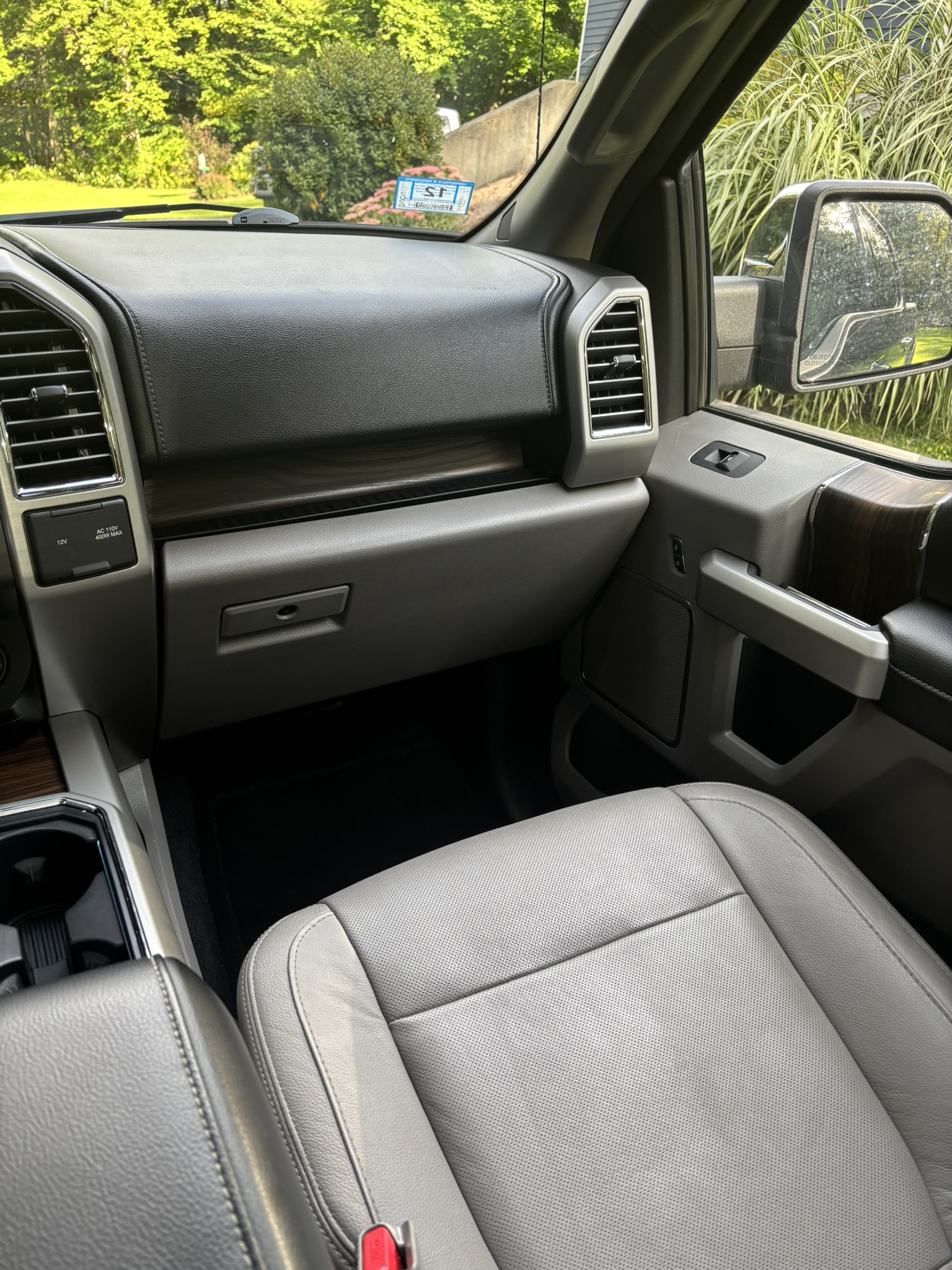 Used 2015 Ford F150 Lariat AWD/4WD image 16