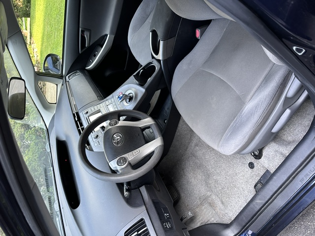 Used 2015 Toyota Prius Three FWD image 6