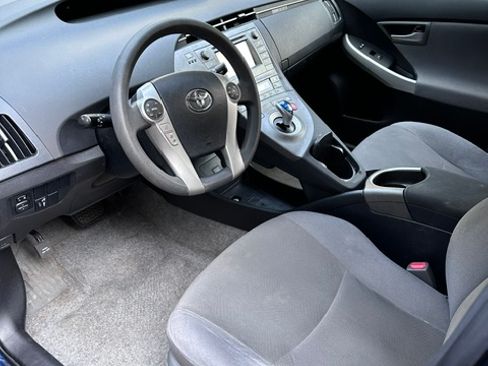 Used 2015 Toyota Prius Three FWD image 6