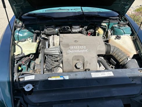 Used 1997 Buick Riviera Supercharged Coupe w/ Prestige Opt Pkg FWD image 6