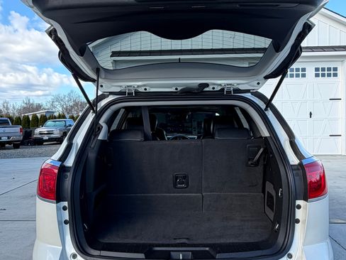 Used 2014 Buick Enclave Premium w/ Trailering Provision Package image 18