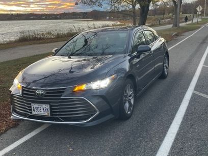 Used 2019 Toyota Avalon XLE w/ Moonroof Package
