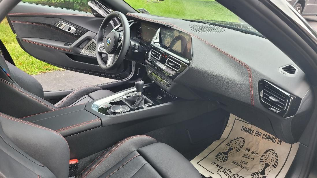 Used 2026 BMW Z4 M40i RWD image 6