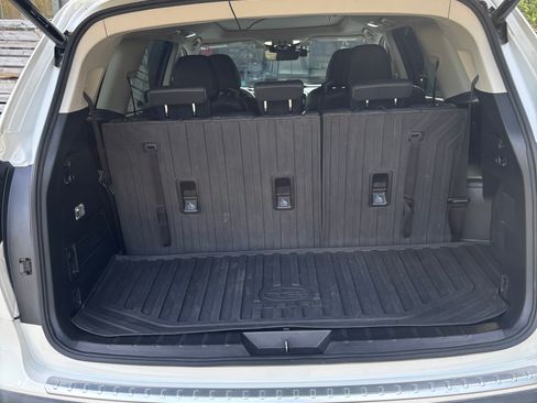 Used 2020 Subaru Ascent Limited w/ Technology Package image 12