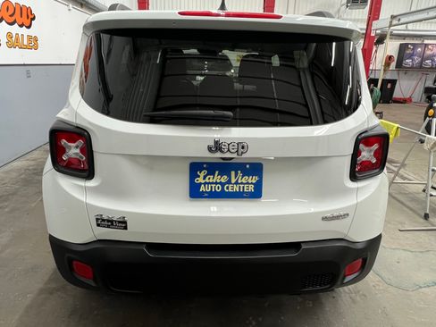 Used 2016 Jeep Renegade Latitude w/ Safety & Security Group image 8