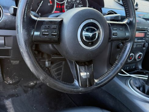 Used 2013 MAZDA MX-5 Miata Grand Touring RWD image 9