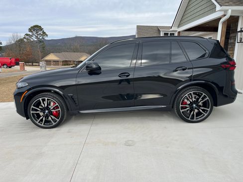 Used 2026 BMW X5 M60i image 2