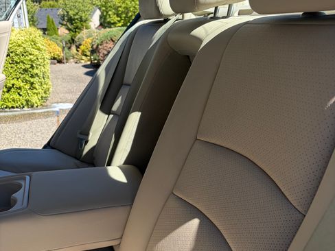 Used 2014 Honda Accord Touring image 14