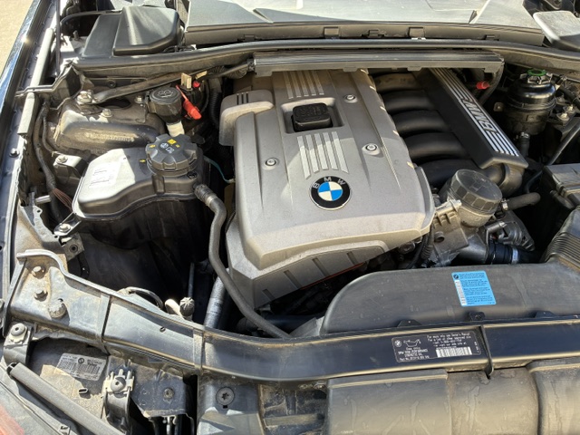 Used 2006 BMW 325i Sedan RWD image 9