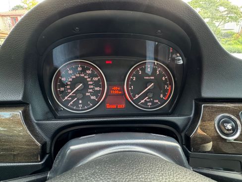 Used 2013 BMW 328i Convertible image 12