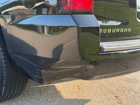 Used 2019 Chevrolet Suburban Premier w/ Premier Plus Edition AWD/4WD image 11