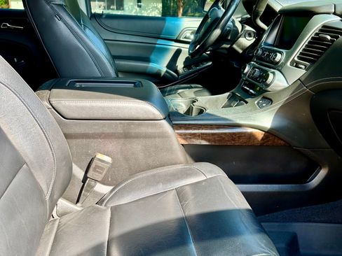 Used 2019 Chevrolet Tahoe LT RWD image 6