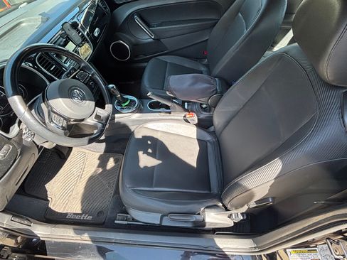 Used 2014 Volkswagen Beetle 1.8T image 8