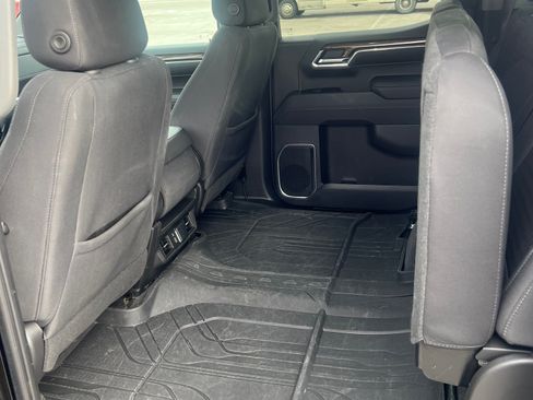 Used 2023 Chevrolet Silverado 1500 LT w/ Convenience Package II image 12