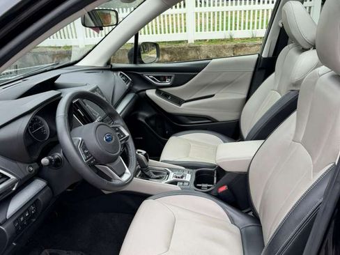 Used 2020 Subaru Forester Limited image 6