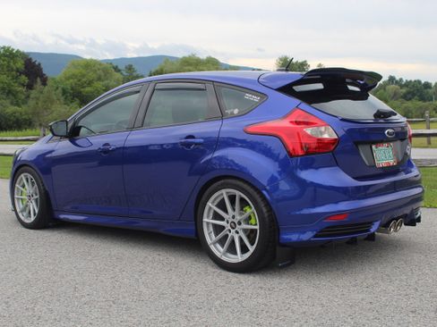 Used 2014 Ford Focus ST w/ Equipment Group 201A FWD image 5