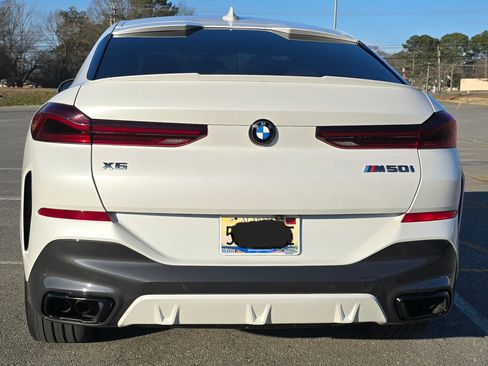 Used 2022 BMW X6 M50i w/ Executive Package image 6