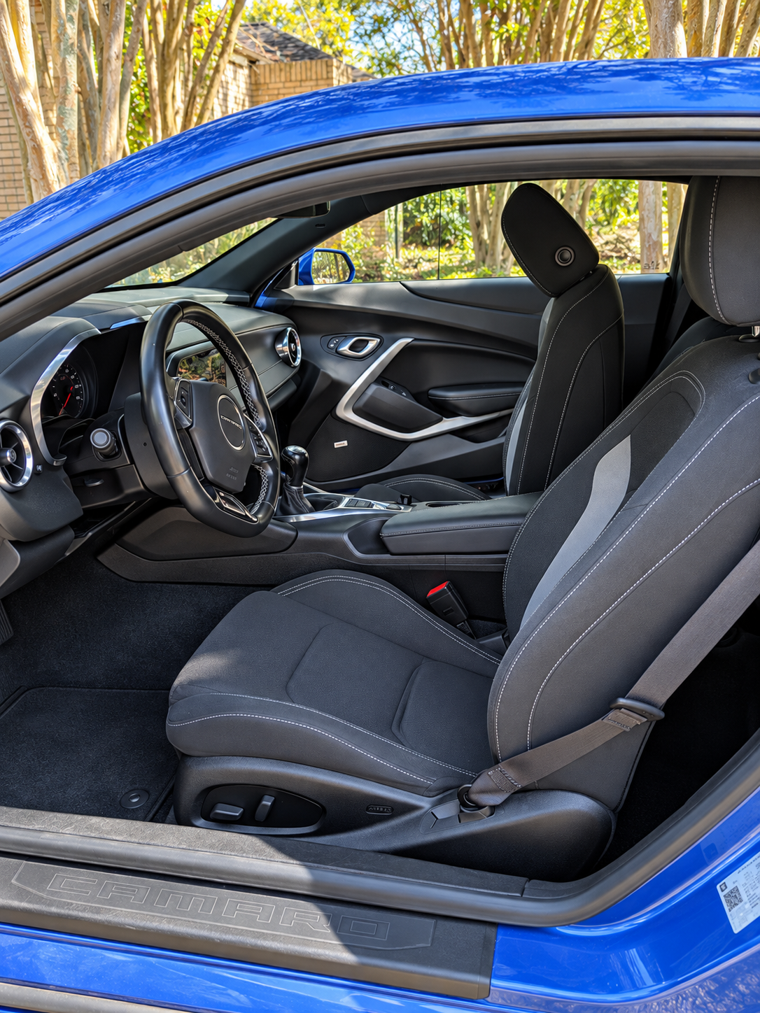 Used 2019 Chevrolet Camaro LT w/ RS Package RWD image 9