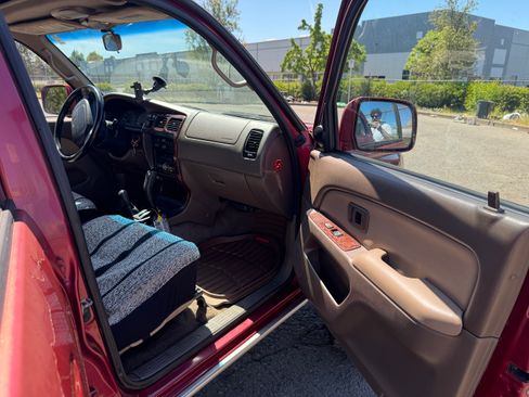 Used 1996 Toyota 4Runner Limited AWD/4WD image 15