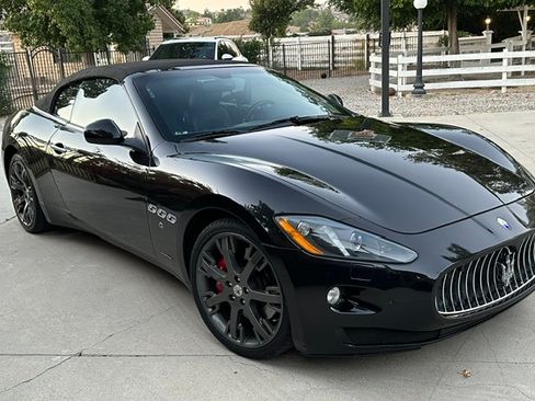 Used 2014 Maserati GranTurismo Convertible RWD image 4