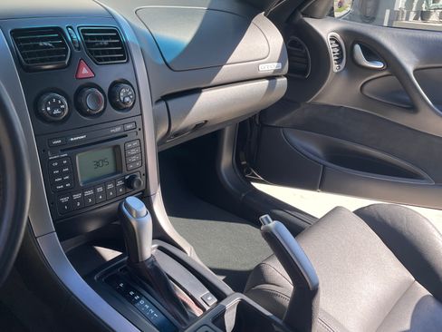 Used 2005 Pontiac GTO image 14