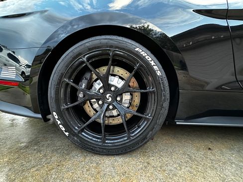 Used 2017 Ford Mustang Shelby GT350 w/ Electronics Package image 9