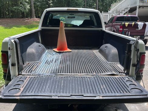 Used 2001 Dodge Ram 1500 Truck 2WD Quad Cab image 4