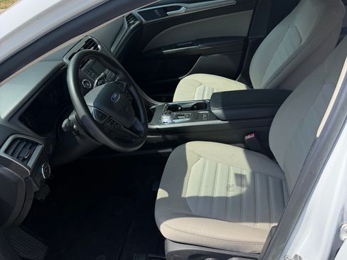 Used 2019 Ford Fusion S FWD image 10