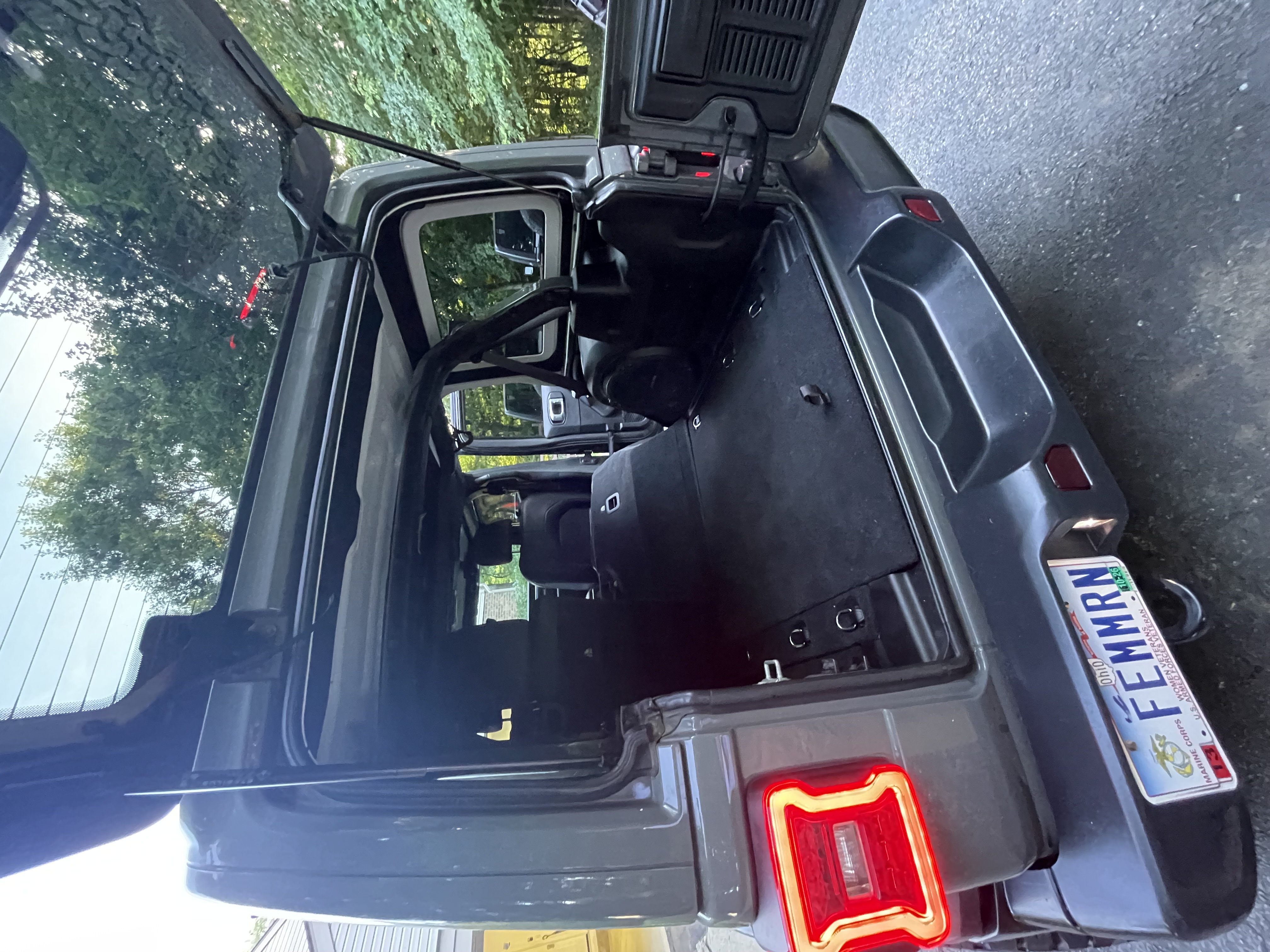 Used 2020 Jeep Wrangler Unlimited Sahara AWD/4WD image 21