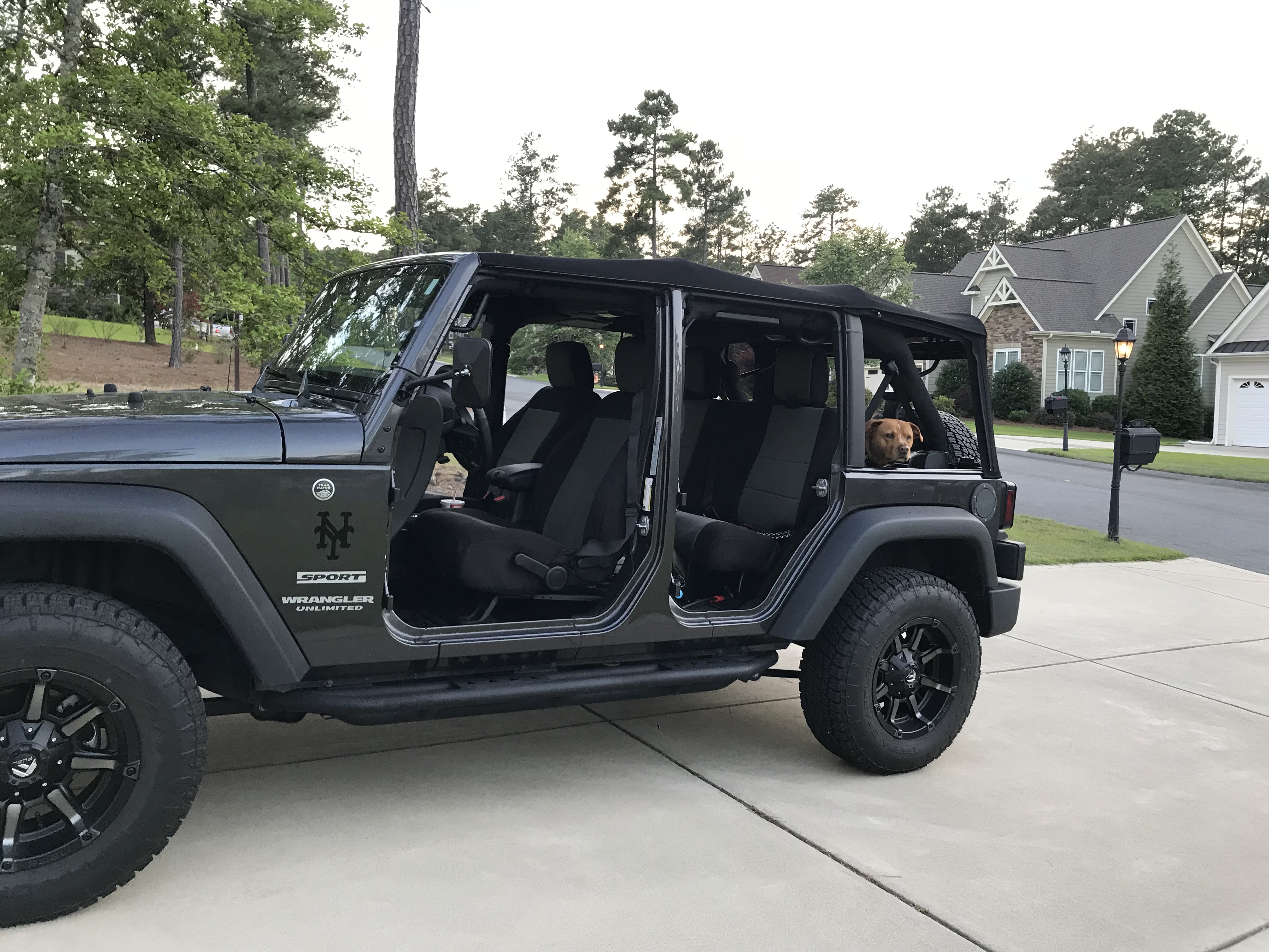 Used 2017 Jeep Wrangler Unlimited Sport w/ Quick Order Package 24S AWD/4WD image 12