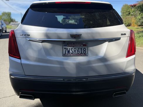 Used 2017 Cadillac XT5 Luxury image 6