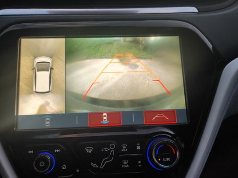 Used 2017 Chevrolet Bolt Premier w/ Driver Confidence II Package image 12