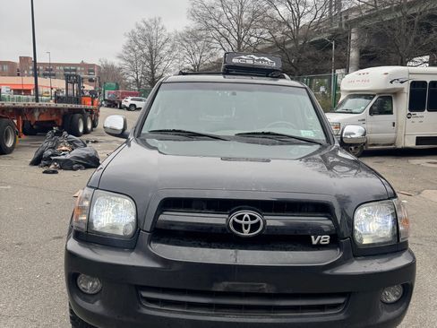 Used 2007 Toyota Sequoia Limited image 1