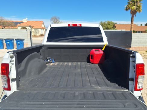 Used 2020 RAM 2500 Tradesman w/ Chrome Appearance Group image 2