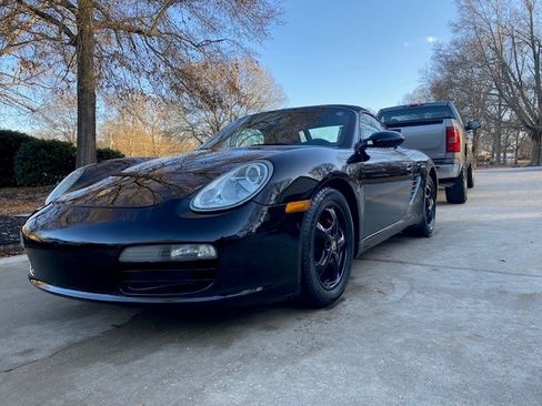 Used 2005 Porsche Boxster image 2