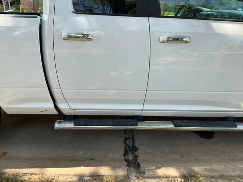 Used 2018 RAM 1500 Classic SLT AWD/4WD image 26